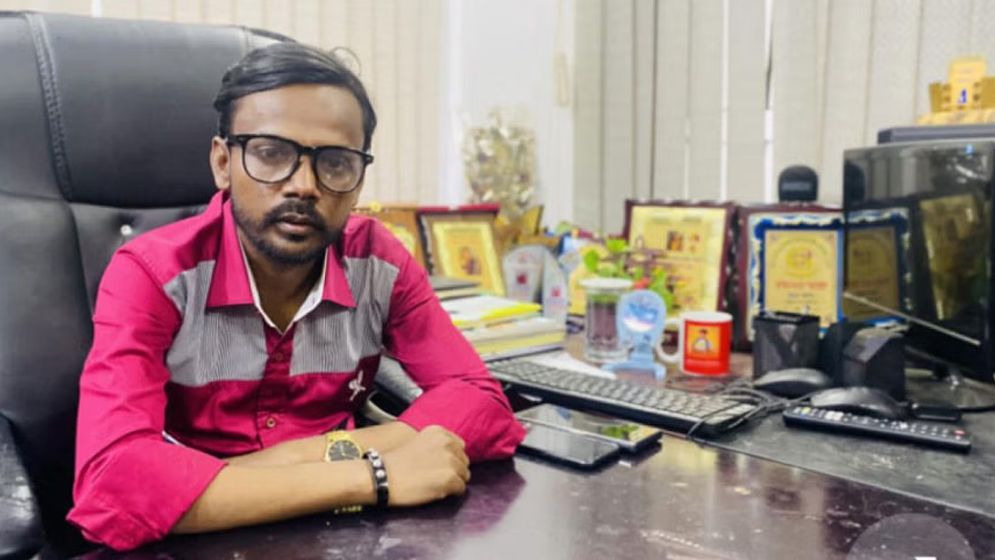 মাঝরাতে হিরো আলমের বাসায় হামলা, করলেন জিডি