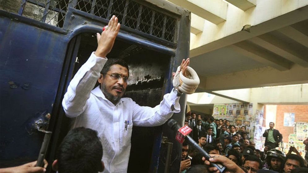 আলোচিত ৪ মামলায় জামিন পেলেন লুৎফুজ্জামান বাবর