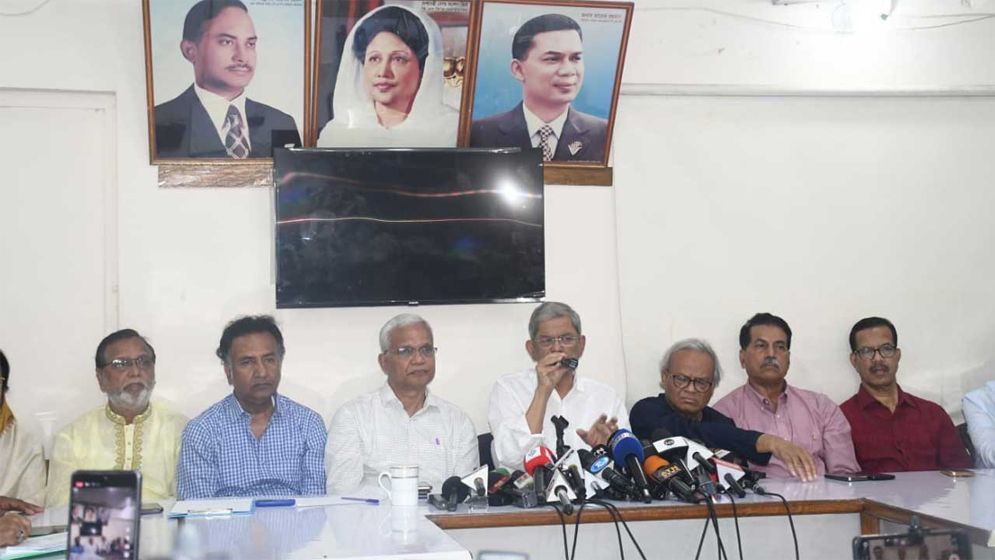 অন্তর্বর্তী সরকার স্বল্প সময়ে নির্বাচন দিবে বলে আশাবাদী ফখরুল
