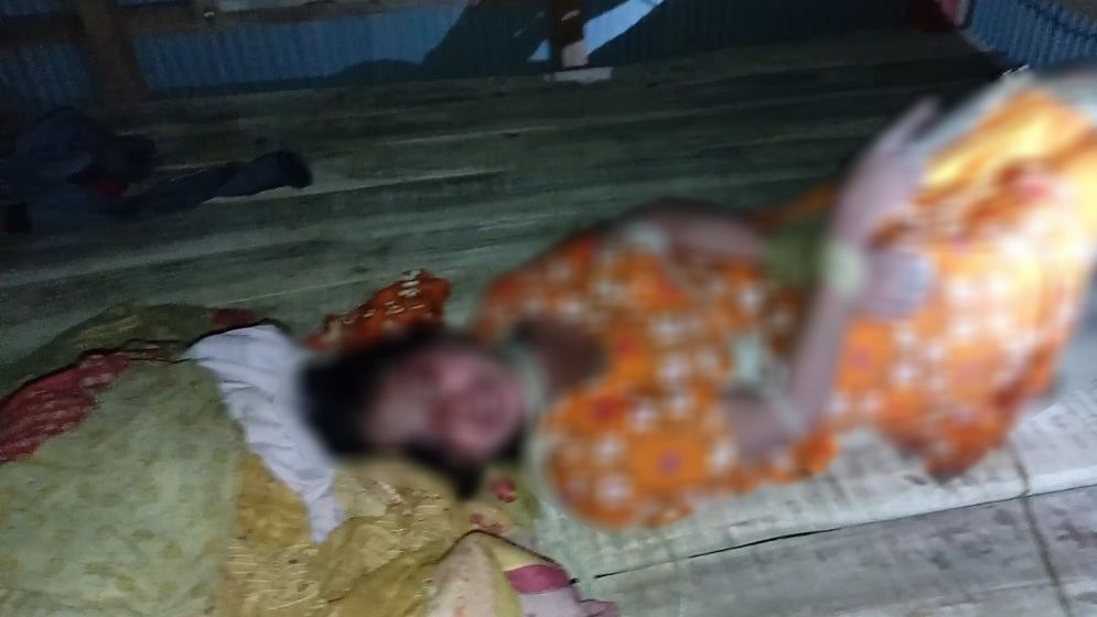 সুবর্ণচরে ৩ সন্তানের জননীকে হাত-পা বেঁধে মধ্যযুগীয় কায়দায় নির্যাতন