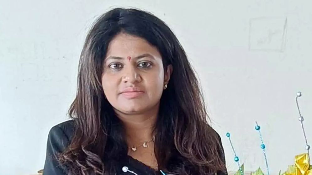 চাকরিতে অবৈধভাবে কোটা সুবিধা নেয়ায় কর্মকর্তা বরখাস্ত