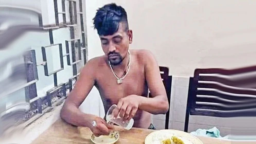 তোফাজ্জল হত্যার ঘটনায় ঢাবির ৮ শিক্ষার্থী বহিষ্কার