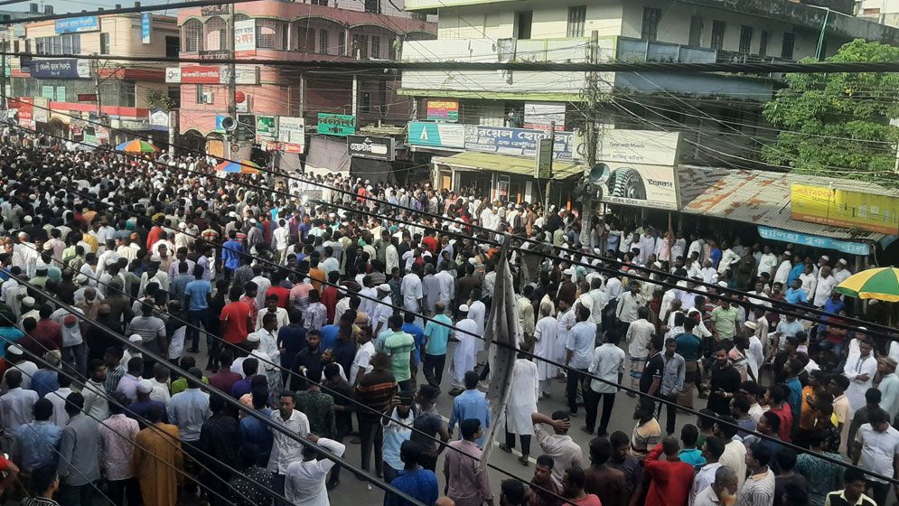 বিএনপির কেন্দ্রীয় কর্মসূচির সন্ত্রাসবিরোধী গণমিছিলে জনতার ঢল