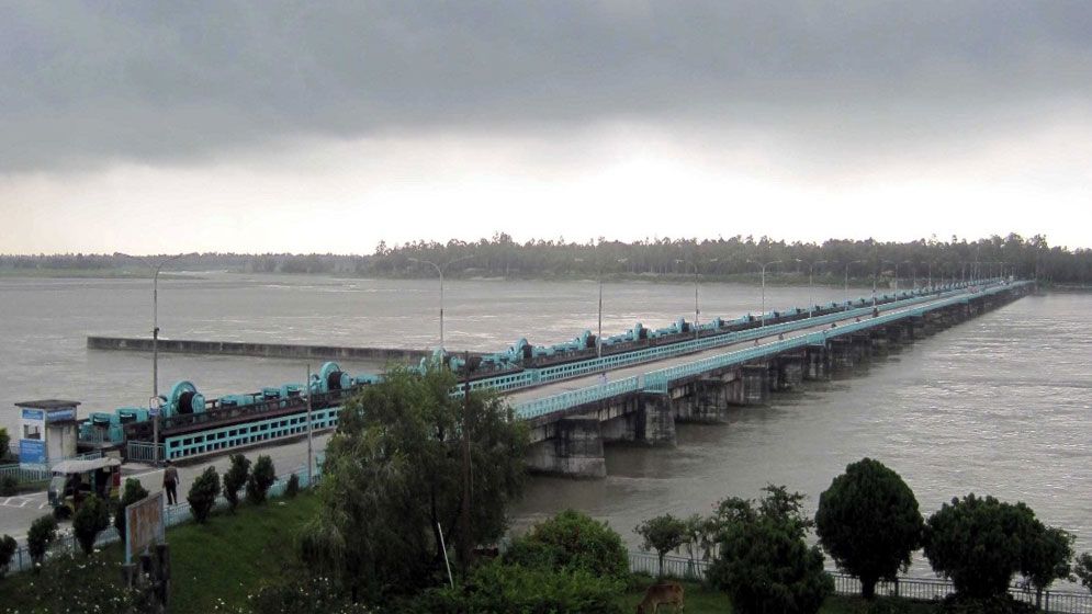তিস্তার পানি বাড়ছে, বন্যার ঝুঁকিতে নীলফামারীর হাজার হাজার মানুষ