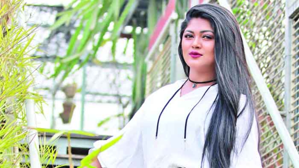 ‘নয়া মানুষ’ হয়ে আসছেন মৌসুমী
