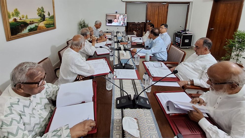 বিএনপি স্থায়ী কমিটি বৈঠক চলছে