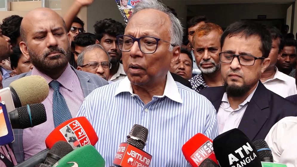 শেখ হাসিনাসহ ৪৬ জনের বিরুদ্ধে মামলা করলেন সাংবাদিক মাহমুদুর রহমান