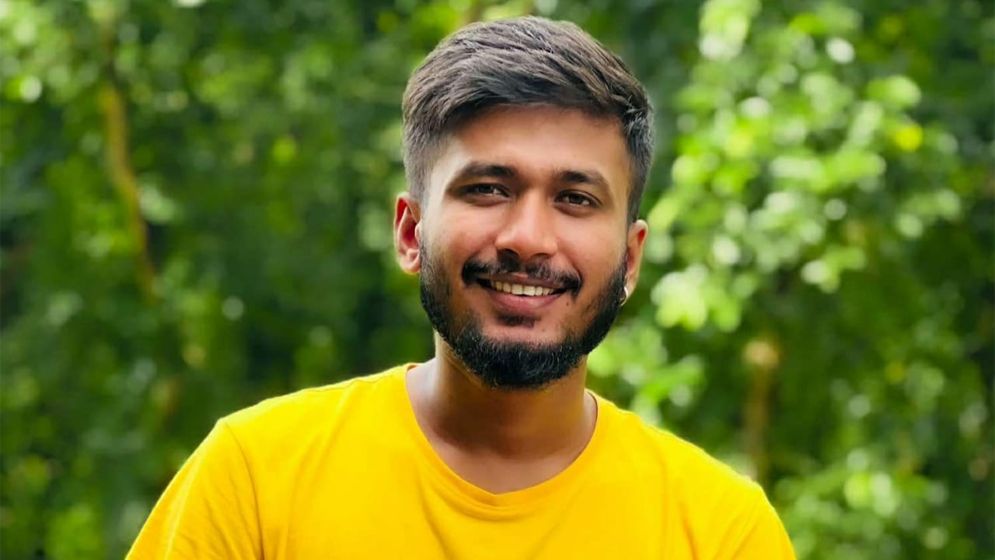 সময়ের ব্যস্ত মেকআপ আর্টিস্ট জাহিদ