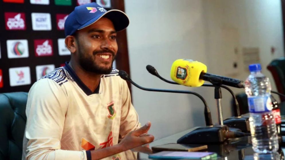 টপ-অর্ডার নিয়ে বেশি হতাশ মিরাজ