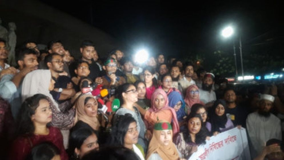 রাষ্ট্রপতির পদত্যাগের দাবিতে শিক্ষার্থীদের গণজমায়েত আজ