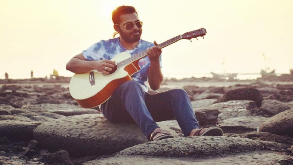 নাটকের জন্য গাইলেন আরফিন রুমি