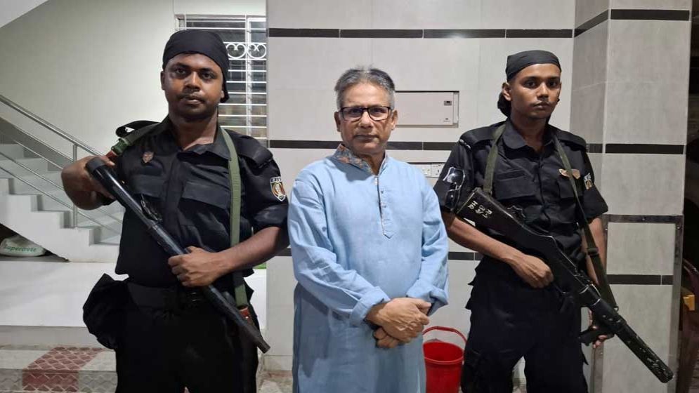 রাজধানী থেকে সালাম মুর্শেদী গ্রেপ্তার