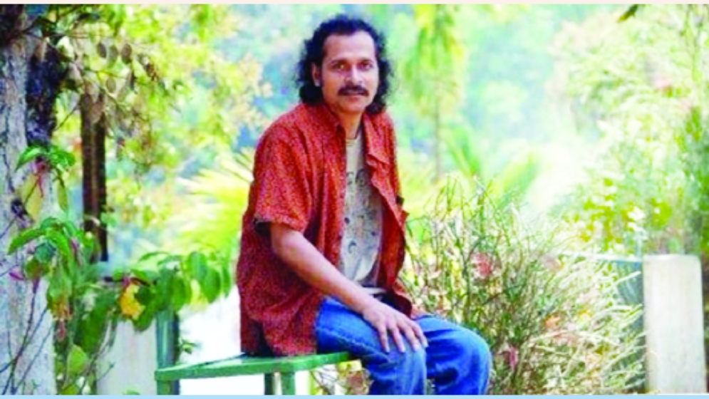 দাগ কেটে যায় কোথায় যেন...