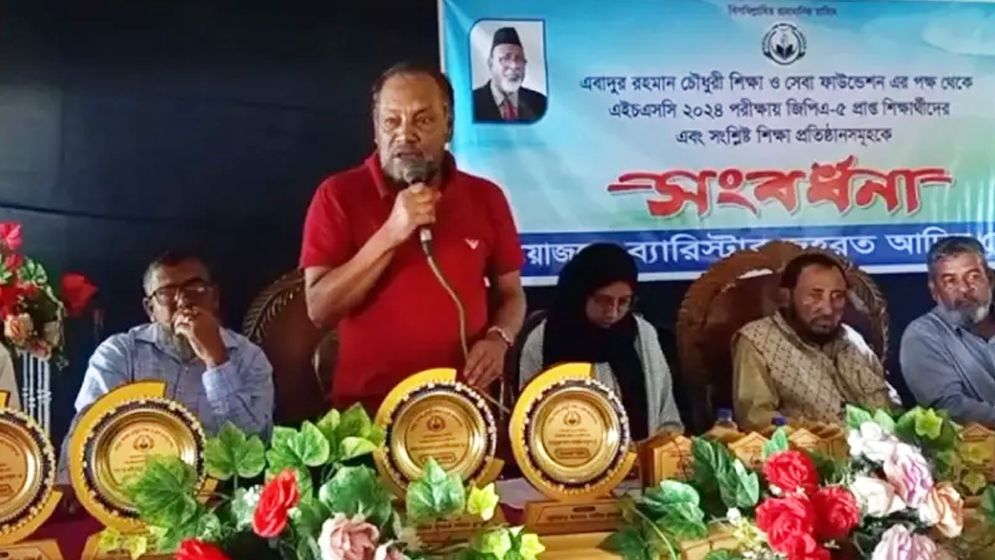 অন্তর্বর্তী সরকার নিয়ে বিস্ফোরক মন্তব্য ভাইরাল, তোপের মুখে আ.লীগ নেতা