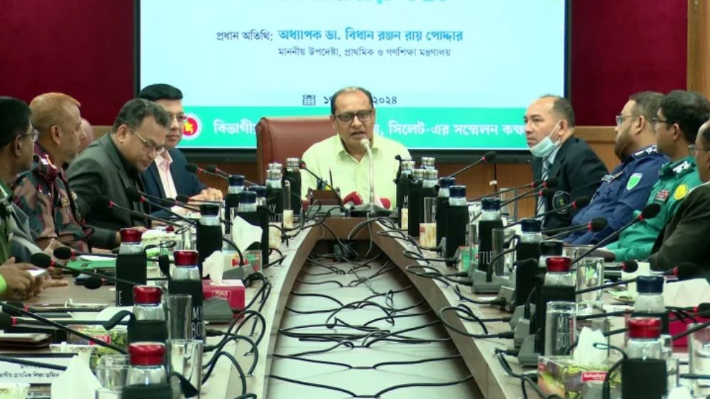 দশম গ্রেড বাস্তবসম্মত না, তবে প্রস্তাবটা অযৌক্তিক নয়: প্রাথমিক ও গণশিক্ষা উপদেষ্টা