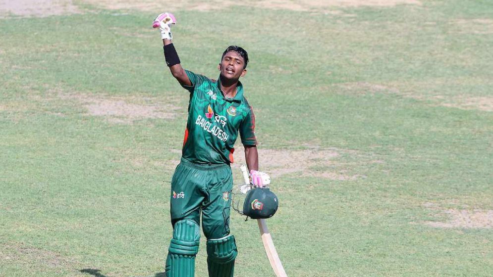 তামিমের সেঞ্চুরিতে লড়াকু পুঁজি বাংলাদেশের