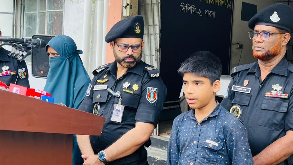 পাবনায় অপহৃত মাদ্রাসা ছাত্র উদ্ধার, অপহরণকারী গ্রেপ্তার