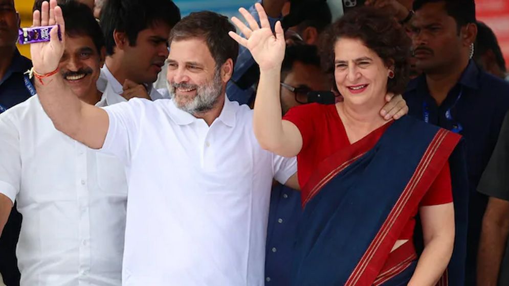উপনির্বাচনে বোন প্রিয়াঙ্কার জন্য ভোট চাইলেন রাহুল 