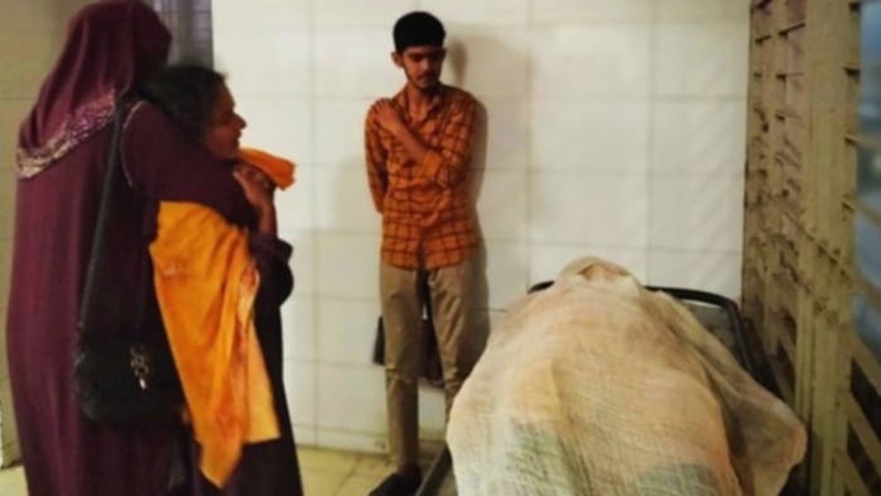 শেরপুরে স্ত্রীর লাশ হাসপাতালে ফেলে রেখে পালালেন স্বামী