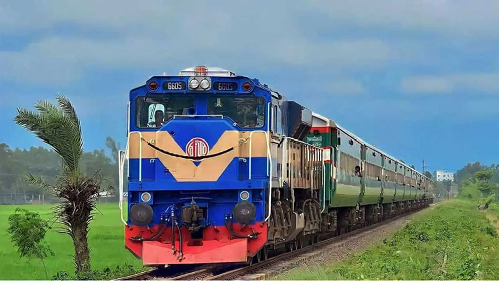 ডিসেম্বরের প্রথম সপ্তাহ থেকে ঢাকা-খুলনা রুটে চলবে ট্রেন