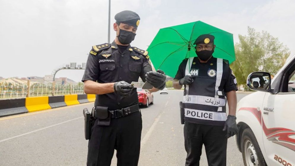 ২০ হাজার অবৈধ প্রবাসীকে গ্রেপ্তার করলো সৌদি