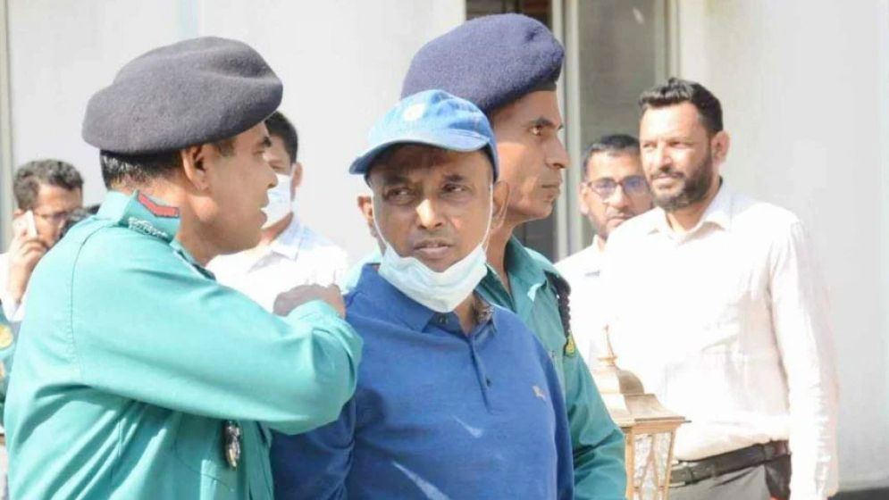 কাঠগড়ায় কাঁদলেন সাবেক ওসি মাজহারুল, যা বললেন