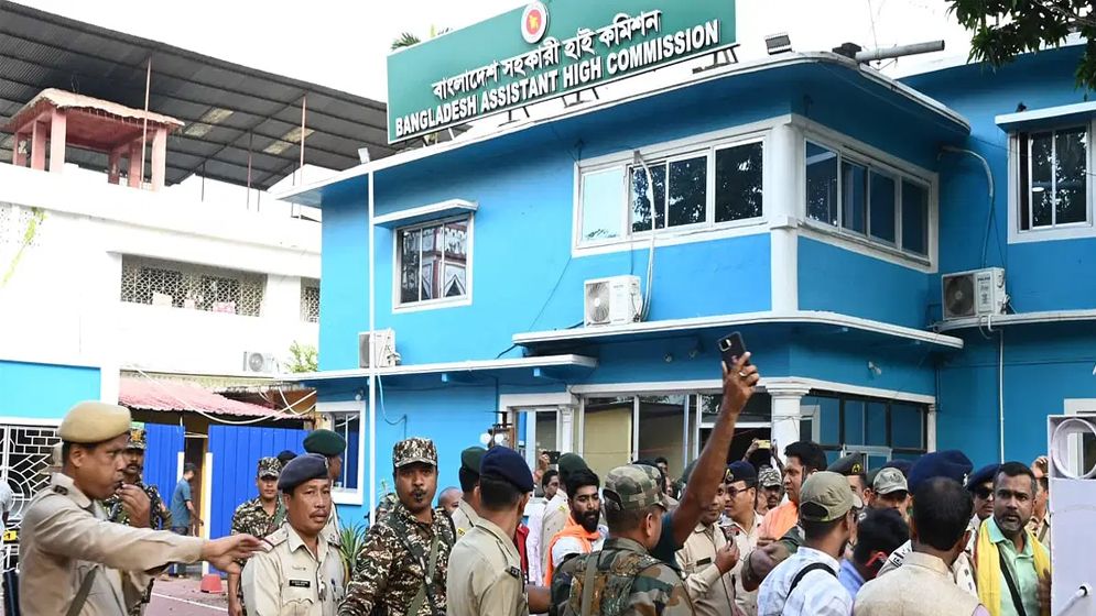 হাইকমিশন কার্যক্রম অনির্দিষ্টকাল বন্ধ করলো বাংলাদেশ