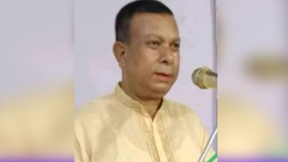 তোপের মুখে ইউপি চেয়ারম্যান গ্রেপ্তার