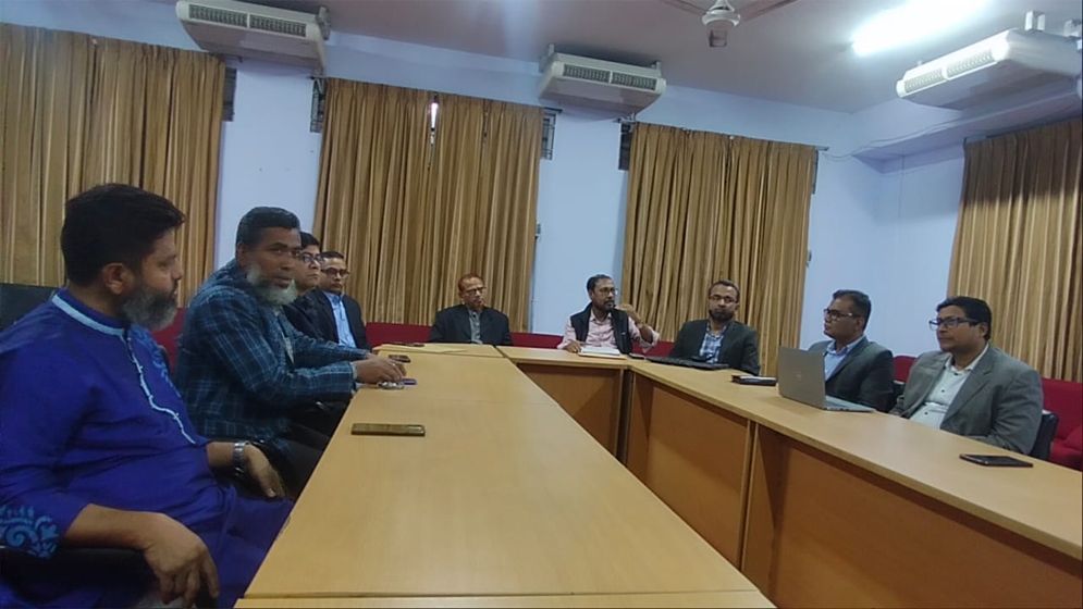 নিজস্ব ভর্তি পরীক্ষার জোর দাবি জবি শিক্ষক সমিতির