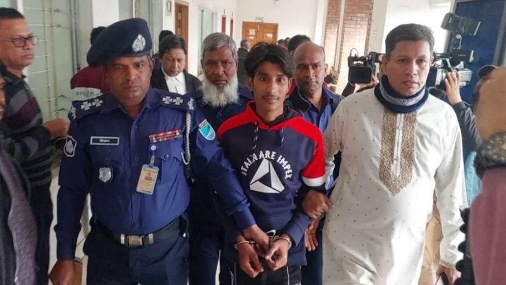 রূপালী ব্যাংকে ডাকাতি: মুমূর্ষু রোগীকে বাঁচাতে নয়, আইফোন কেনাই ছিল মূল লক্ষ্য
