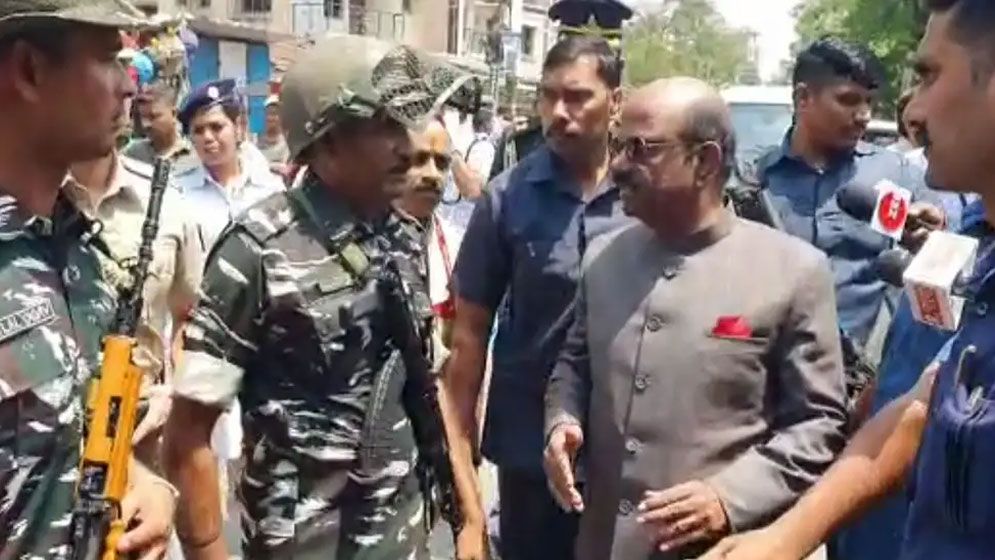 পশ্চিমবঙ্গে মুখ্যমন্ত্রী ও রাজ্যপালের সংঘাত শেষ, কিসের ইঙ্গিত?