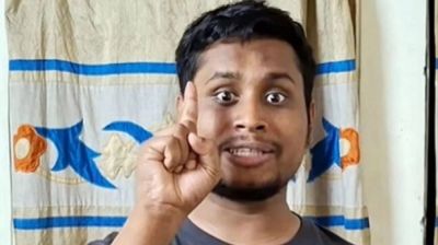 সময় টিভির ক্যু ও সচিবালয়ে আগুন নিয়ে ‘আগুনঝরা’ স্ট্যাটাস হাসনাতের, যা লিখলেন