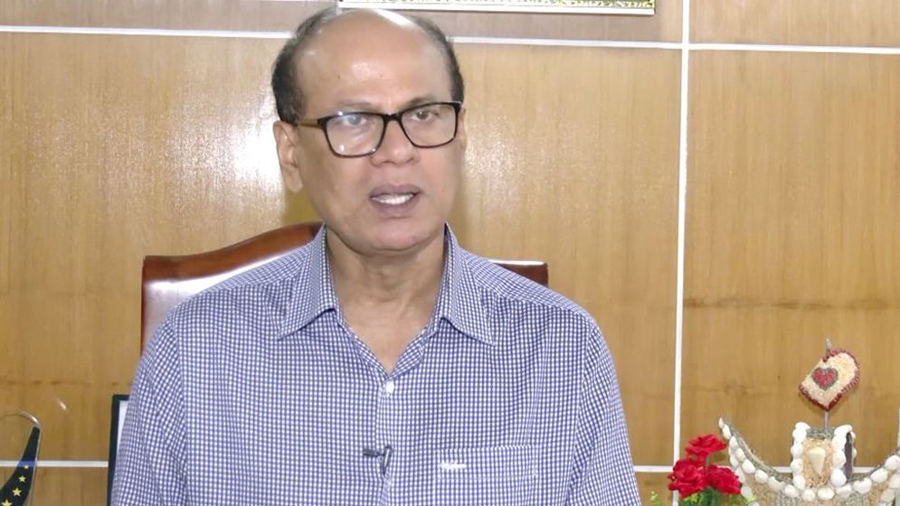 ঢাকা শিক্ষা বোর্ডের চেয়ারম্যান তপন কুমার সরকারকে ওএসডি