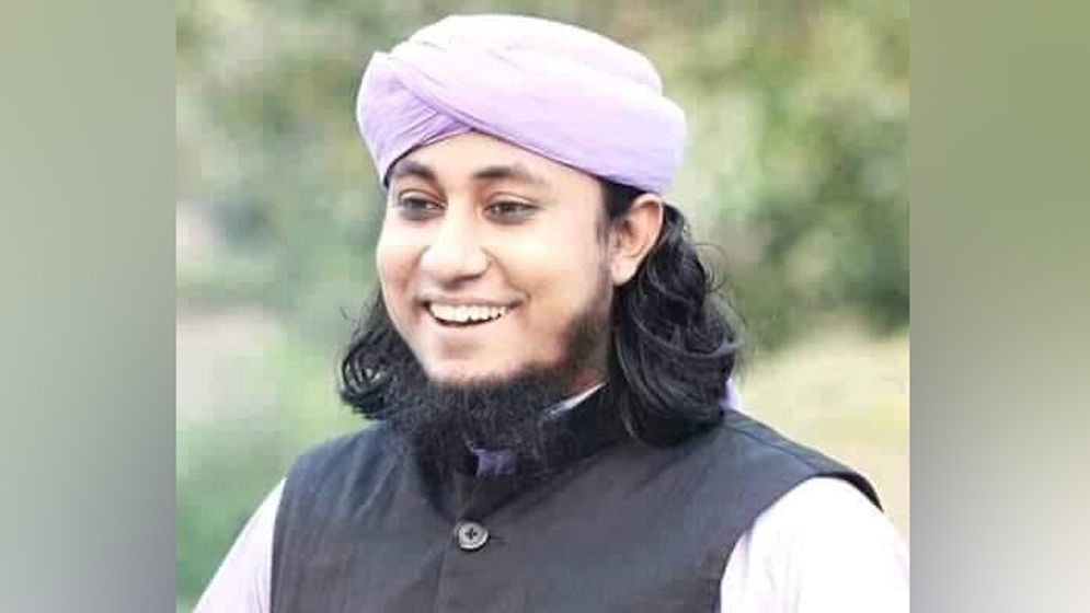 বিলের পানিতে ঝাঁপিয়ে পড়ে গ্রেপ্তার এড়ালেন তাহেরি
