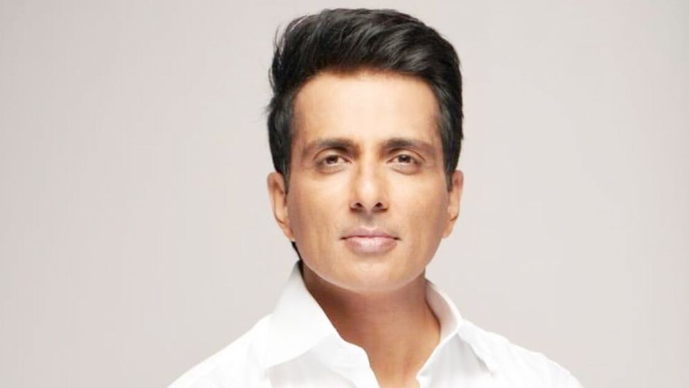 সোনুকে মুখ্যমন্ত্রী হওয়ার প্রস্তাব, যা বললেন অভিনেতা