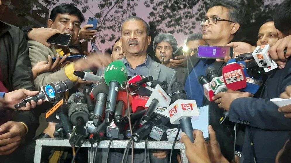 সর্বদলীয় বৈঠক শেষে আসিফ নজরুল, ‘জুলাই ঘোষণাপত্র তৈরির বিষয়ে সবাই একমত’