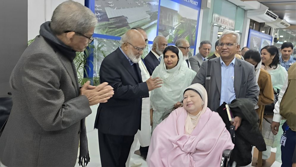 বিদেশযাত্রার আগে বিশেষ বার্তা দিলেন খালেদা জিয়া