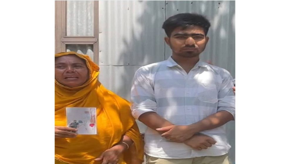 ছেলেকে বাঁচাতে নিজের কিডনি দিচ্ছেন মা
