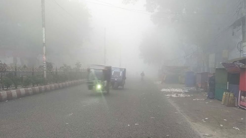 শীতে নাকাল লালমনিরহাটের জনজীবন, ভোগান্তিতে হতদরিদ্ররা
