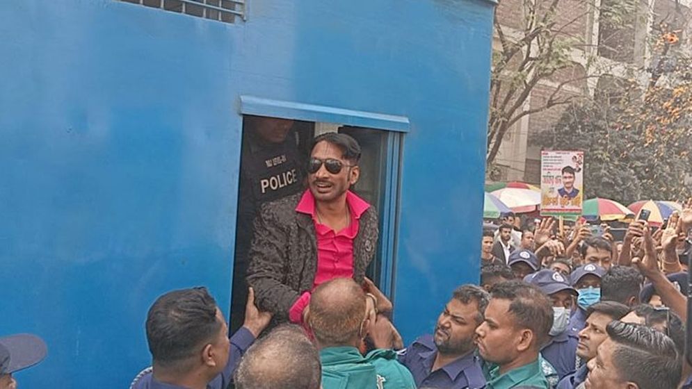 হত্যা মামলায় খালাস পেলেন জাকির খান