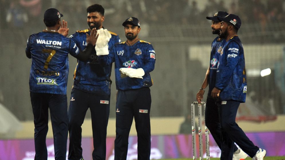 ঢাকাকে ব্যাটিংয়ে পাঠালো চিটাগং, বাদ লিটন