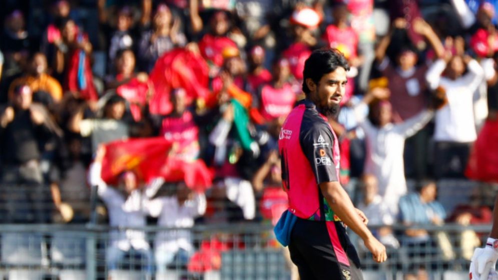 আচরণবিধি ভেঙে শাস্তির খড়গে তানজিম সাকিব 
