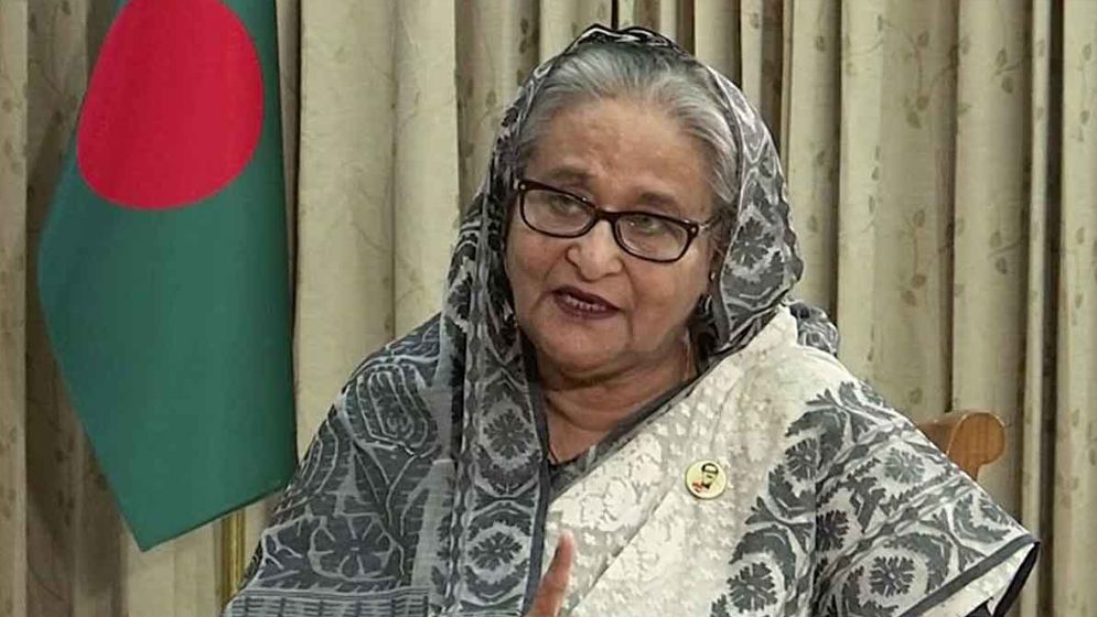শেখ হাসিনার ভাইরাল যে ভিডিও নিয়ে আলোচনা তুঙ্গে