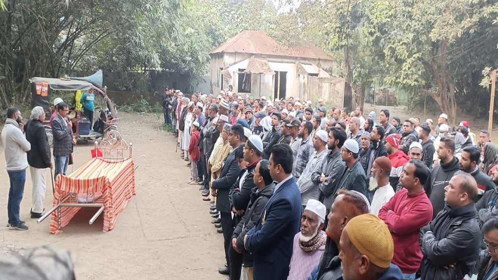 মানিকগঞ্জ প্রেসক্লাবের আহ্বায়কের বাবা আর নেই