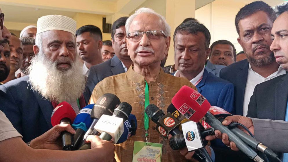 ‘ফ্যাসিস্টরা যেন সংসদে আসন নিতে না পারে সেই সুপারিশ করেছি’