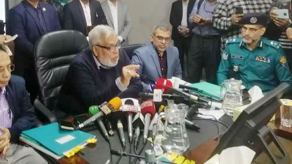 উন্নতি না হলে বিআরটিএ বন্ধের চিন্তা করা হবে: সড়ক উপদেষ্টা
