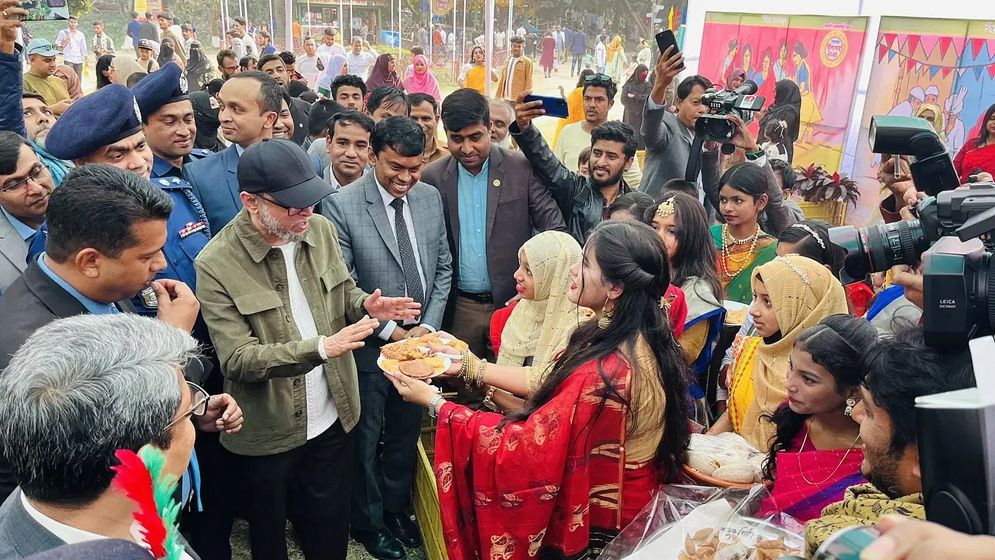 মন্দিরে হামলার চক্রান্ত সফল হয়নি: উপদেষ্টা ফারুকী