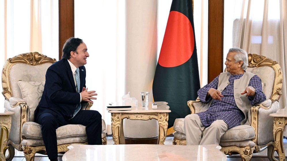 আর্জেন্টিনার সঙ্গে আবেগপূর্ণ সম্পর্ককে বাণিজ্য সহযোগিতায় রূপান্তরের আহ্বান প্রধান উপদেষ্টার