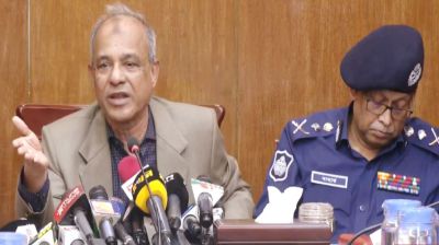 সীমান্তে ১৫০ গজের মধ্যে বেড়া নির্মাণ করতে পারবে না ভারত: স্বরাষ্ট্র উপদেষ্টা