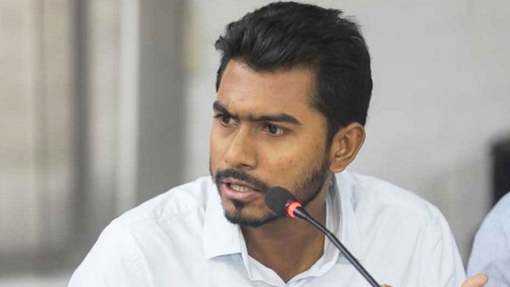 উপদেষ্টা পরিষদ পুনর্গঠন করে জাতীয় সরকারের দাবি ভিপি নুরের
